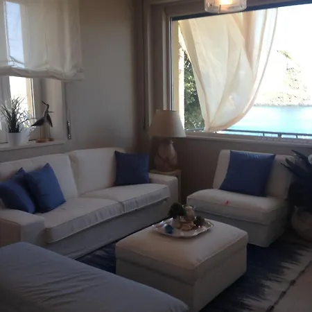 Mamma Vera Acitrezza *